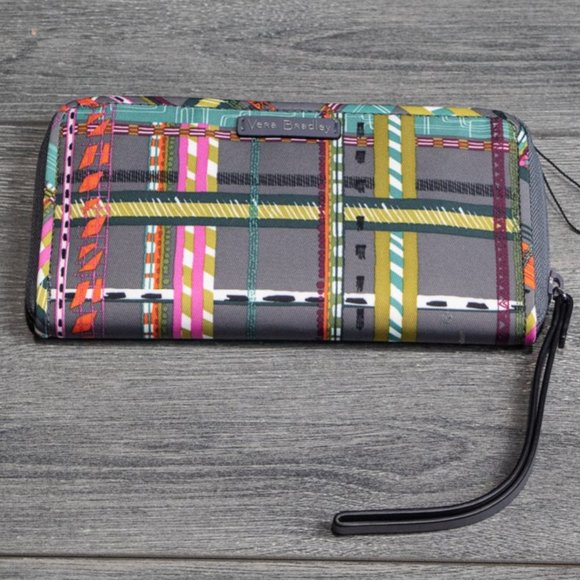 Vera Bradley Brown Midtown Rfid Wristlet Wallet - Picture 1 of 3